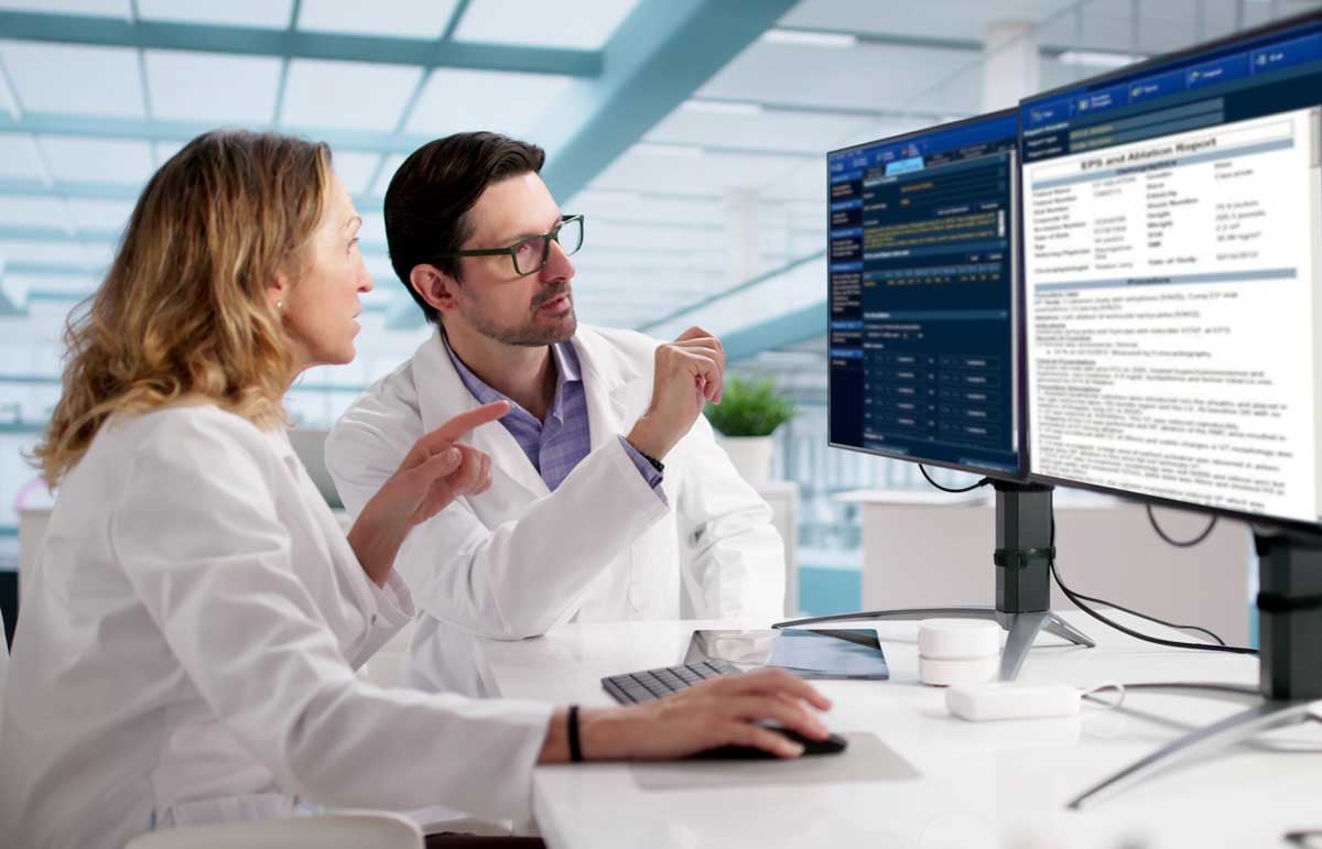 cardiologists viewing screen of Echo IQ results