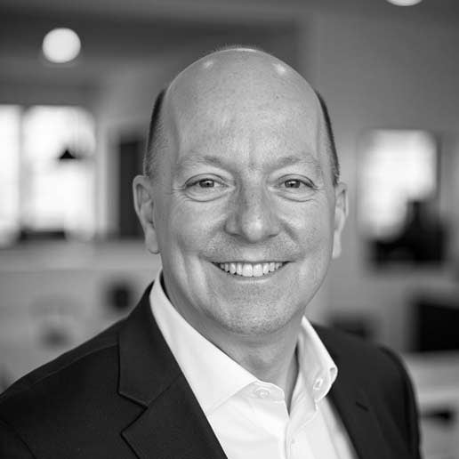 EIQ-Headshot-patrick