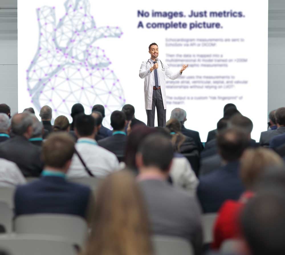 Cardioligist presenting Echo IQ